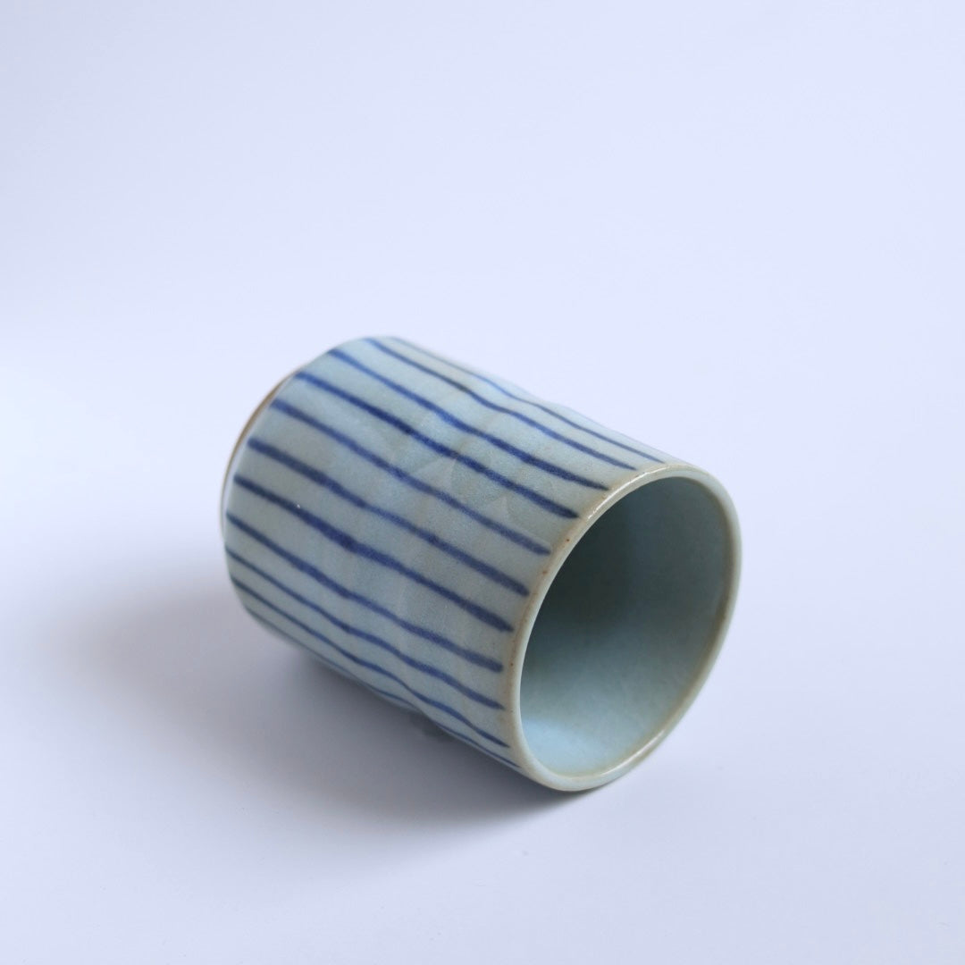 Japanese tea cup (yunomi)